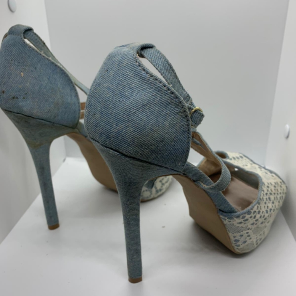 Heels - Picture 4 of 5